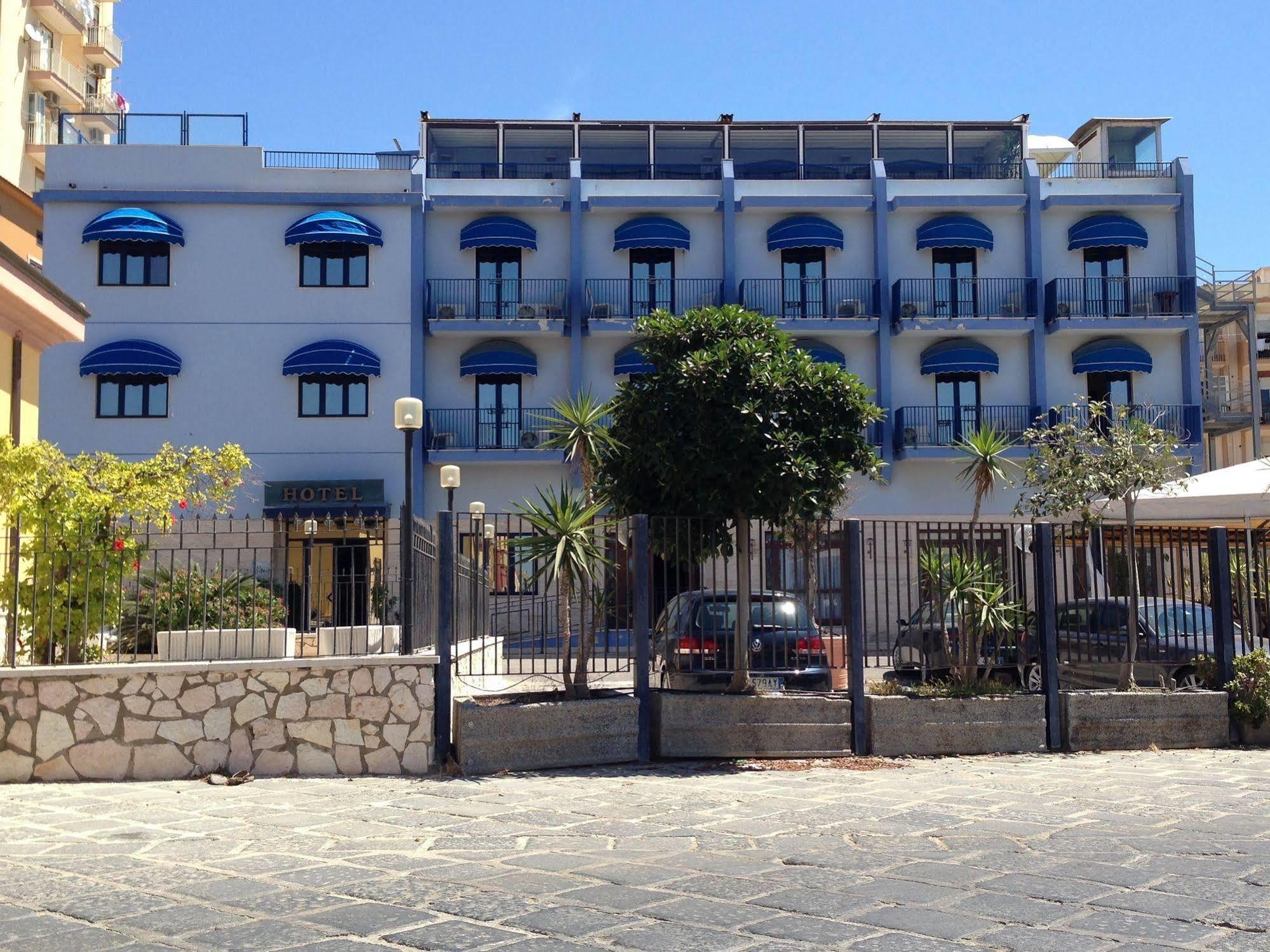 Al Faro Licata
